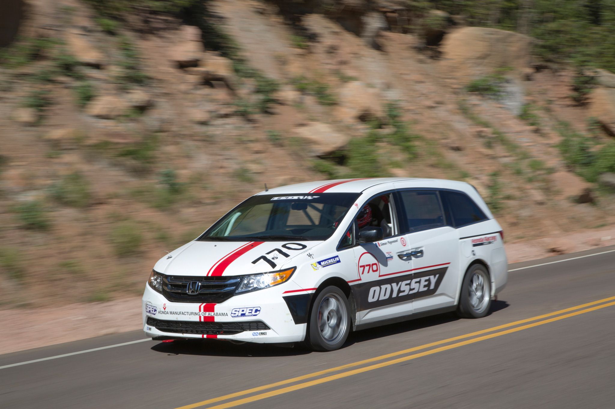 Honda Odyssey svolávací akce kvůli samovolnému otevření